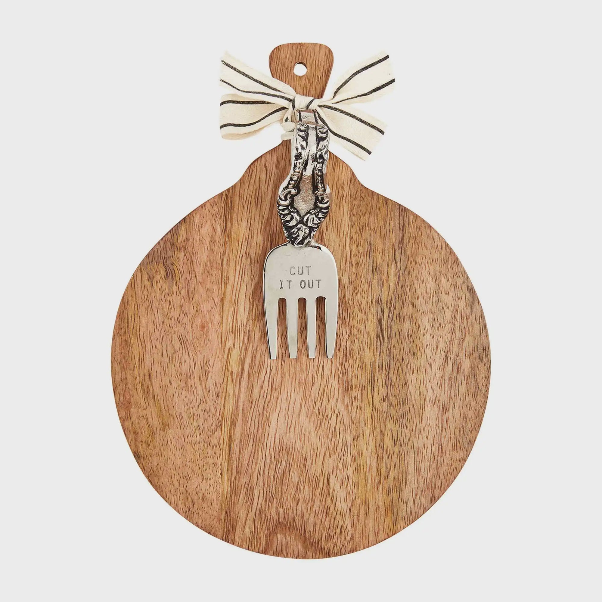 Round Wood Board with Circa Utensil