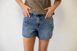 Reba HW Cut Off Shorts With Dome Studs