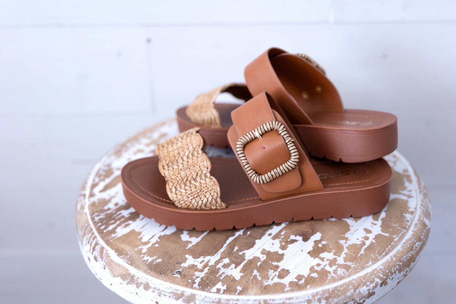 Soda Cactus Women's Open Toe Raffia Flat Sandals with Buckle Strap