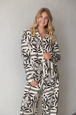 V Neck LS Ivory & Black Multi Top