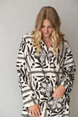 V Neck LS Ivory & Black Multi Top
