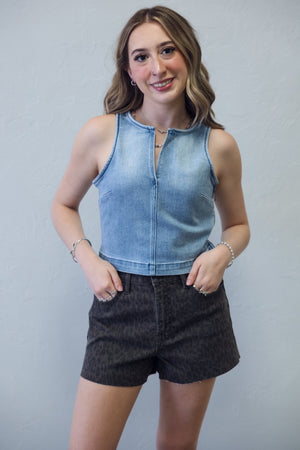 Cropped Fitted Vest Light Blue