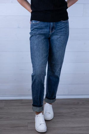 Renee HW Rigid Magic Non-Destroy Straight Jeans