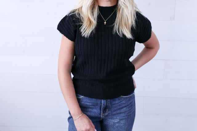 Short Sleeve Ribbed Sweater Vest - Black