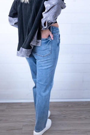 Molly MR Tummy Control Vintage Wash Straight Jean