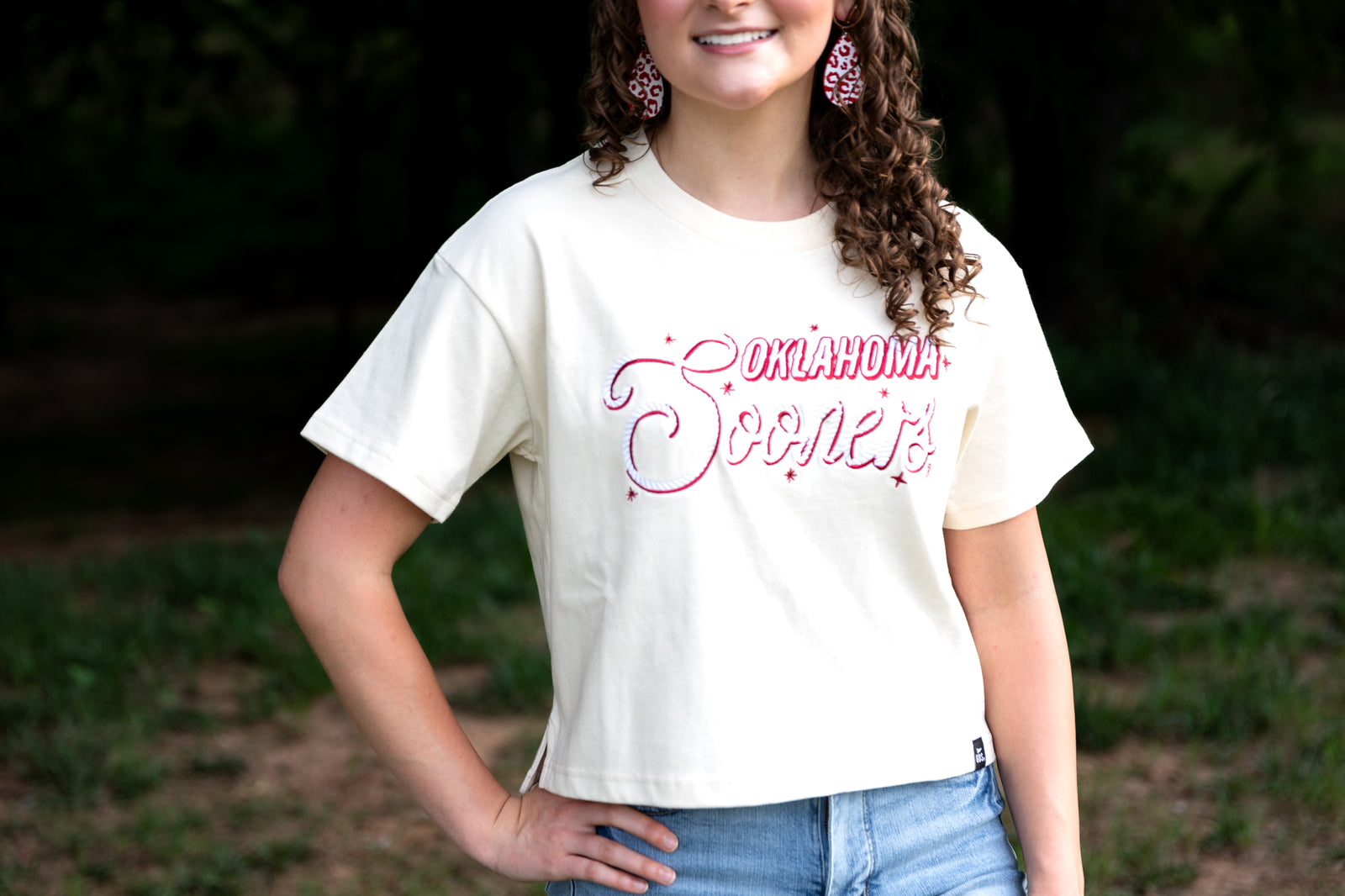 gameday SOCIAL OU Lasso Luxe HW Crop Tee