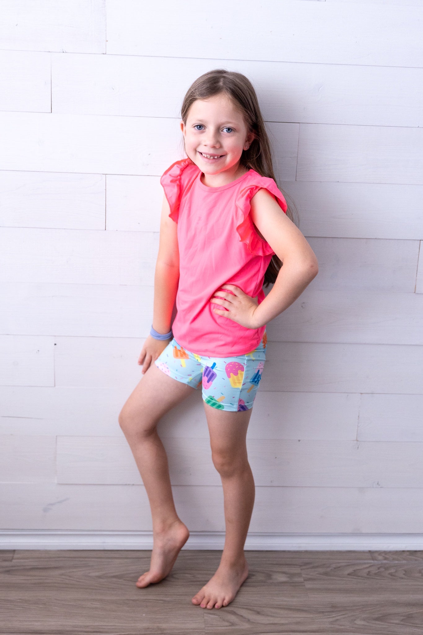 Ruffle Tee SS Neon Pink