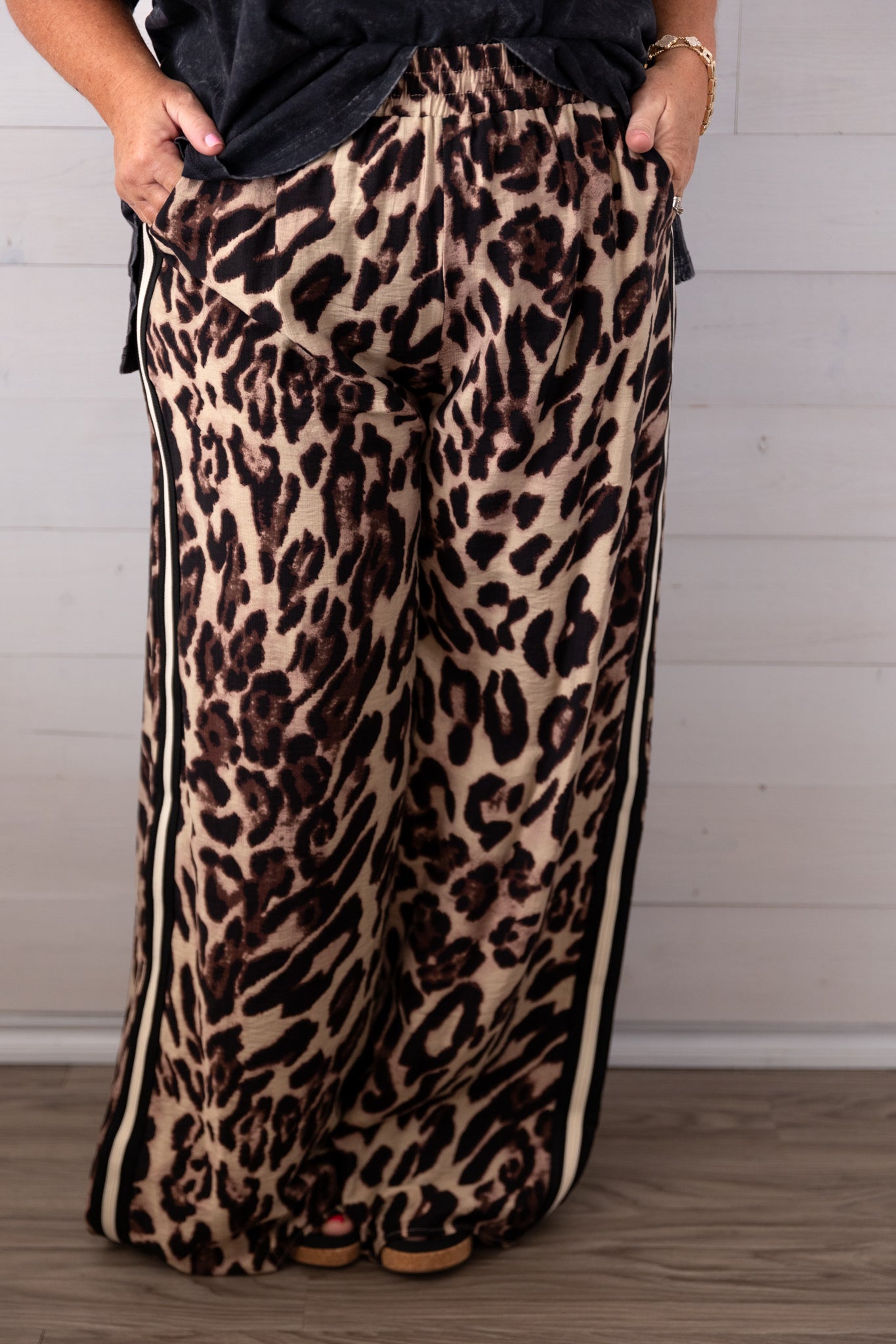 Wide Leg Leopard Woven Pant with Pockets