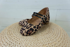 Own It Leopard Flat