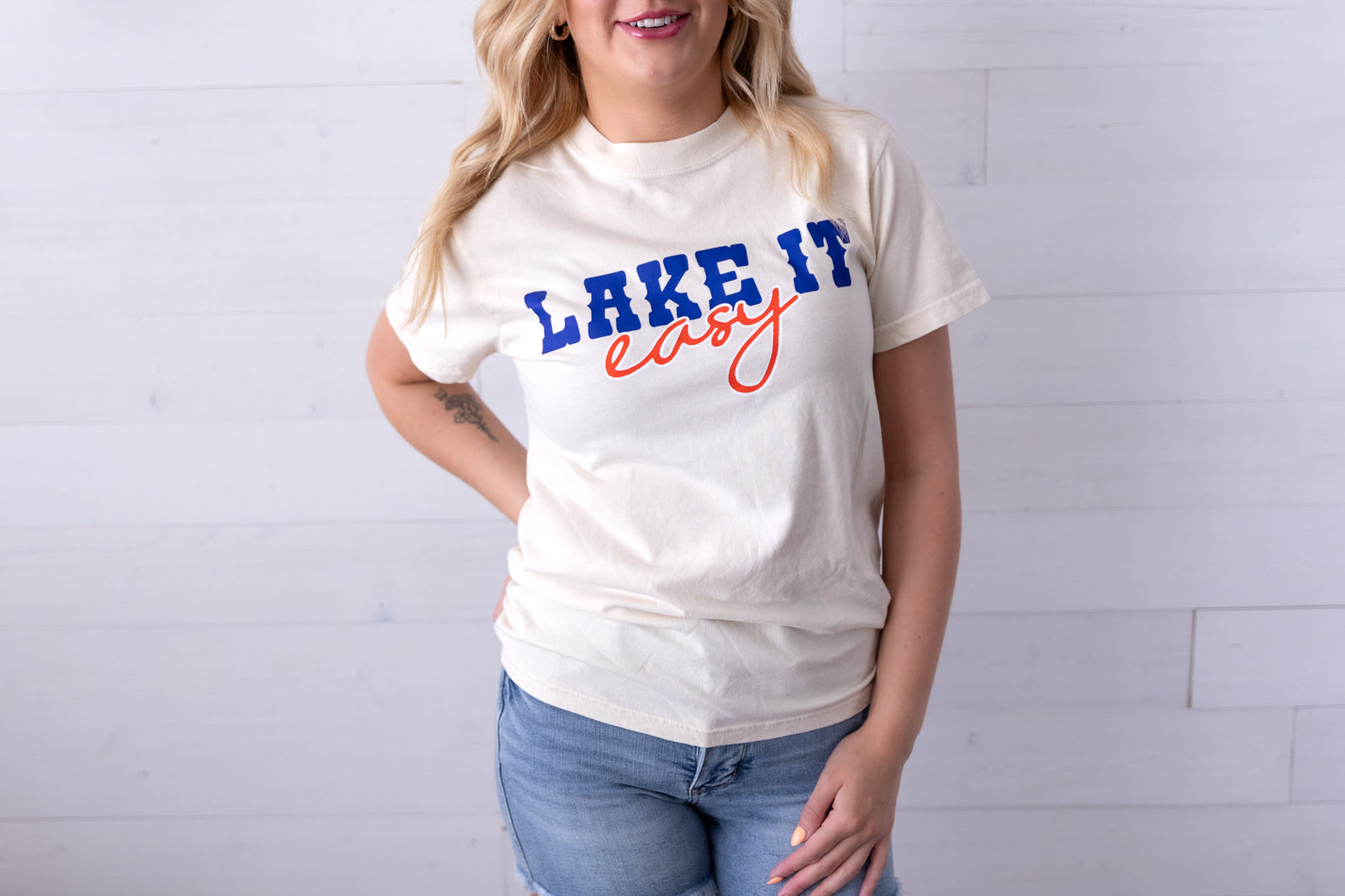 Lake It Easy Graphic Tee Ivory