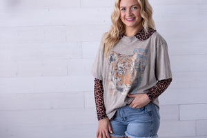 Mesh Collar Lace V Neck Leopard Top