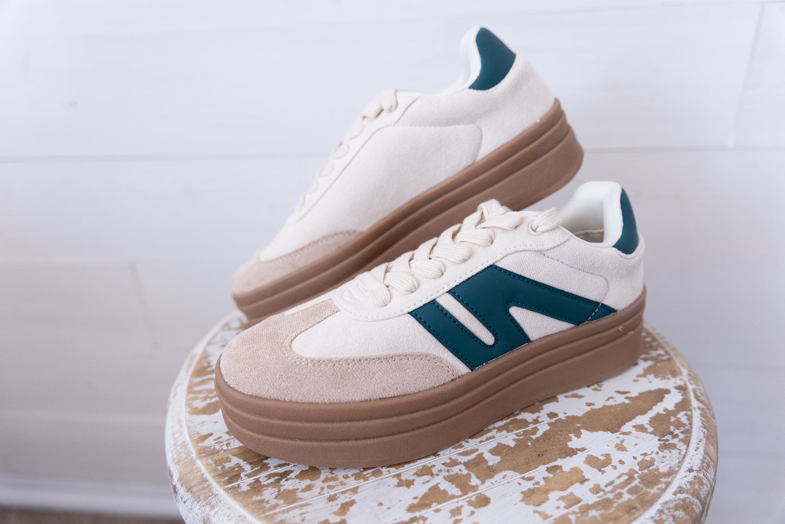 La Sheelah Topping Beige and Green Sneaker