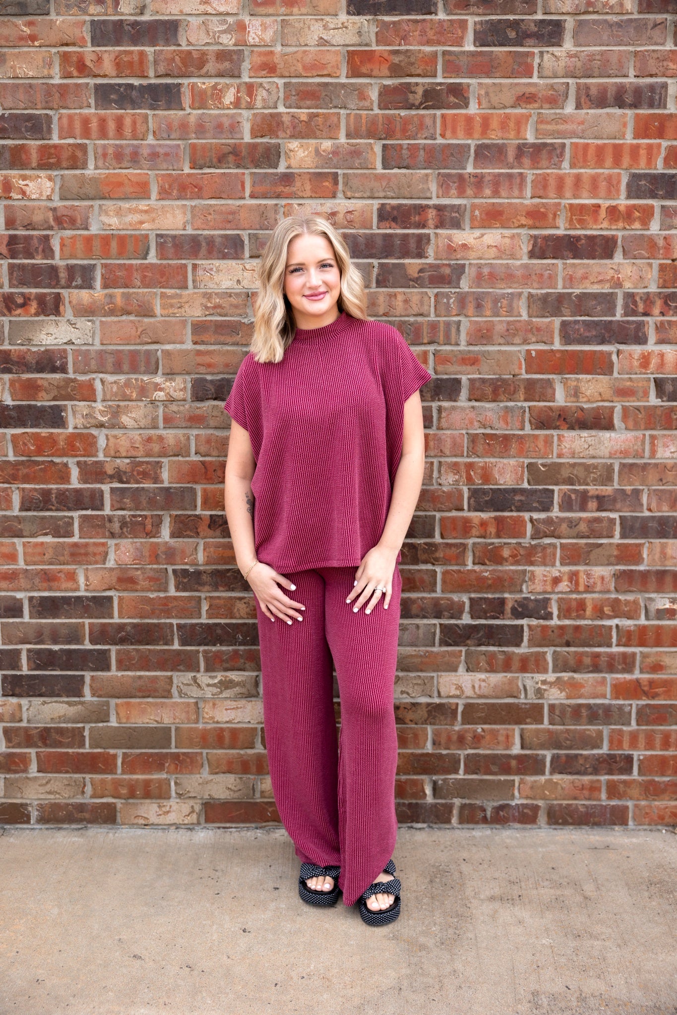 Raised Rib Short Sleeve Tee & Pants Set Burgundy