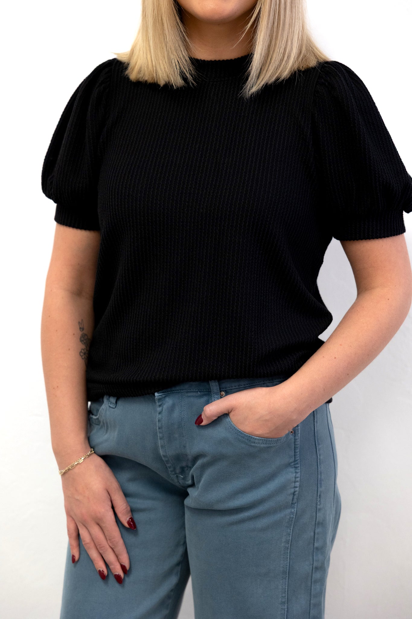Raised Ribbed Puff Sleeve Top Black