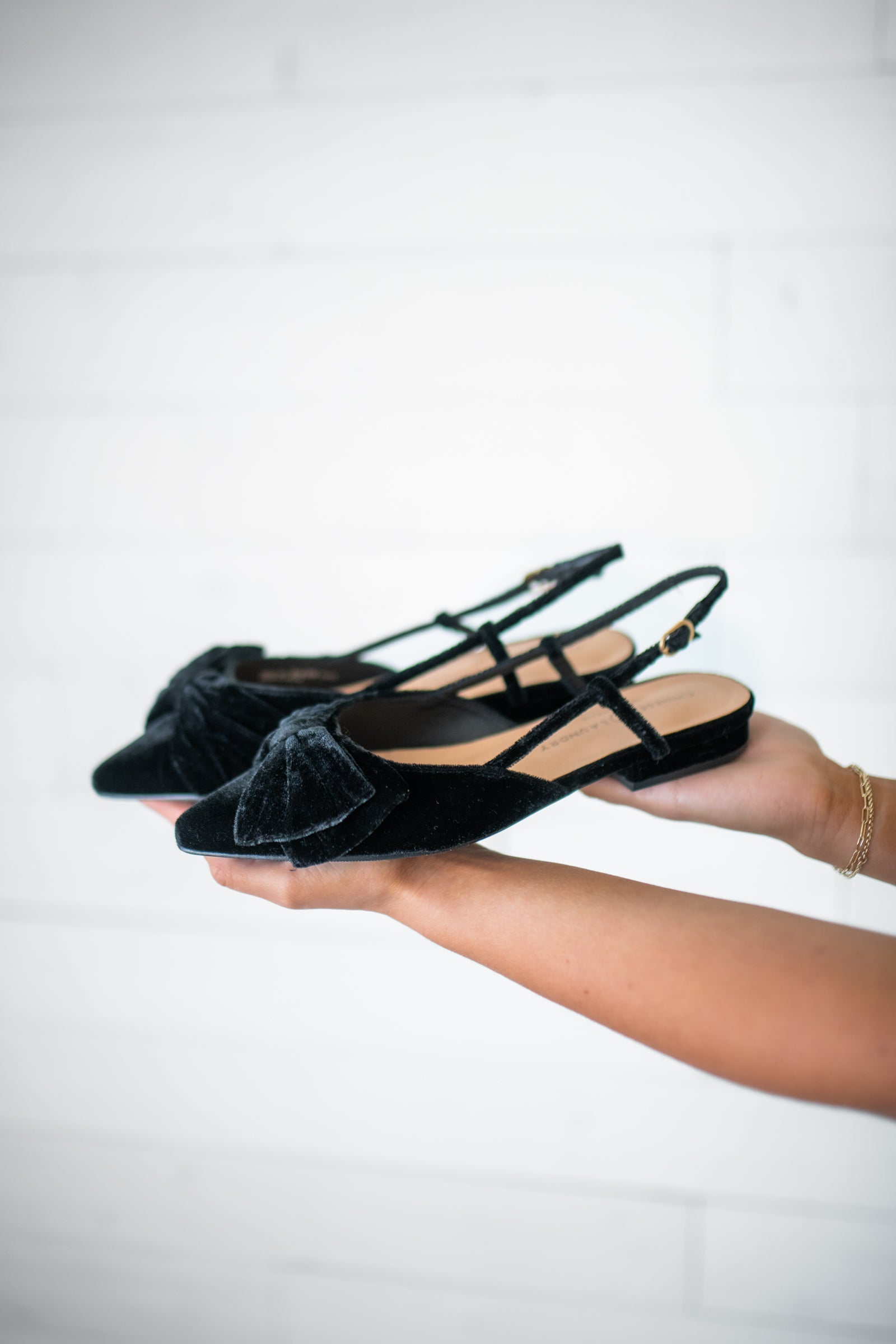 Dirty Laundry Harmony Velvet Flats-Black