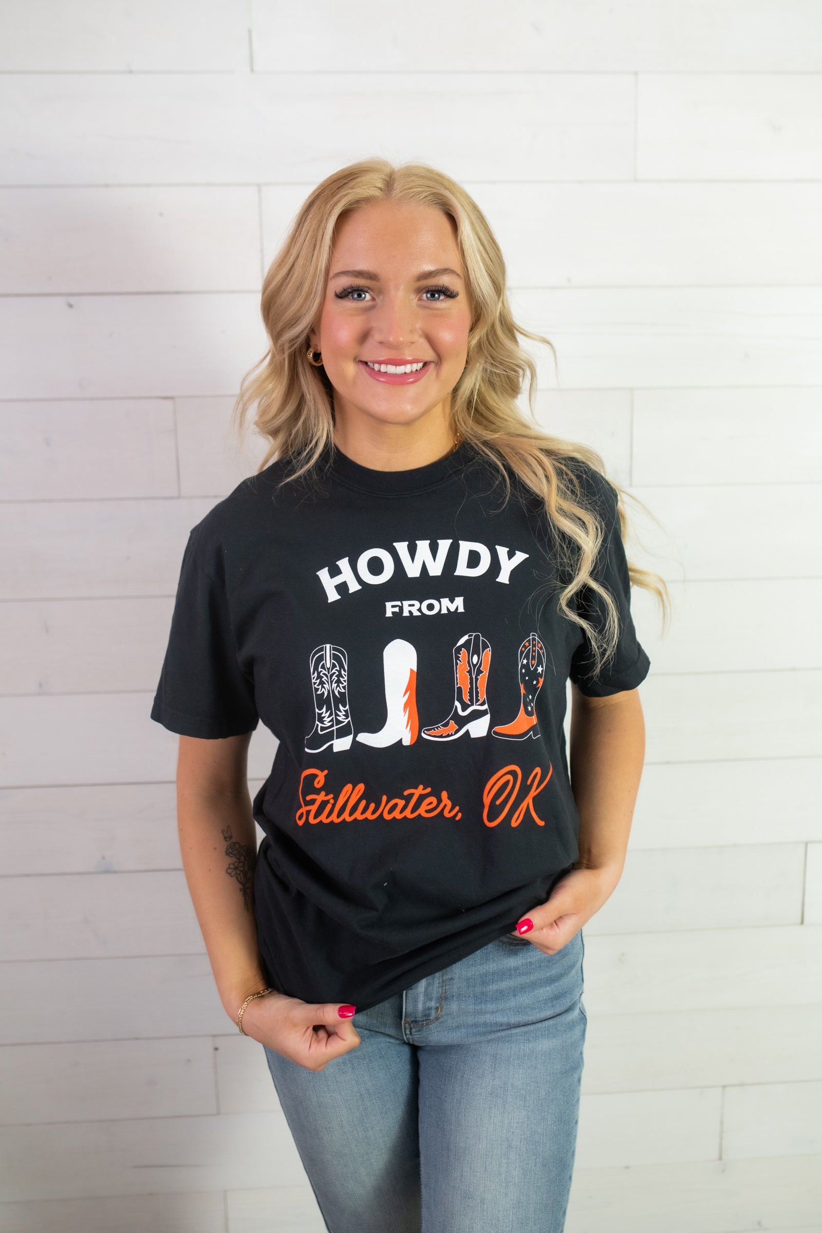 Howdy Stillwater, OK Graphic Tee-Black