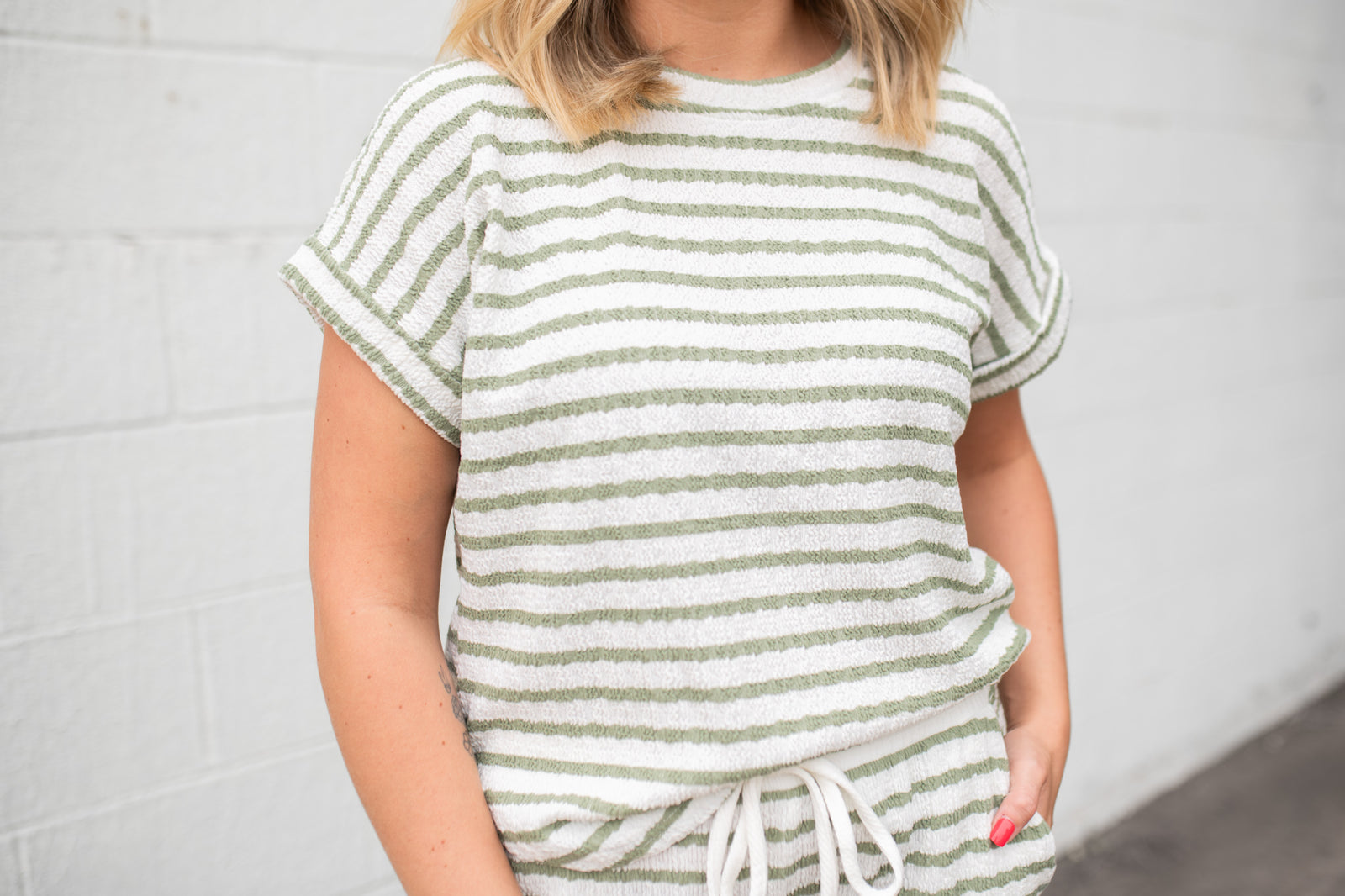 Textured Stripe Short Sleeve Knit Top Olive/White
