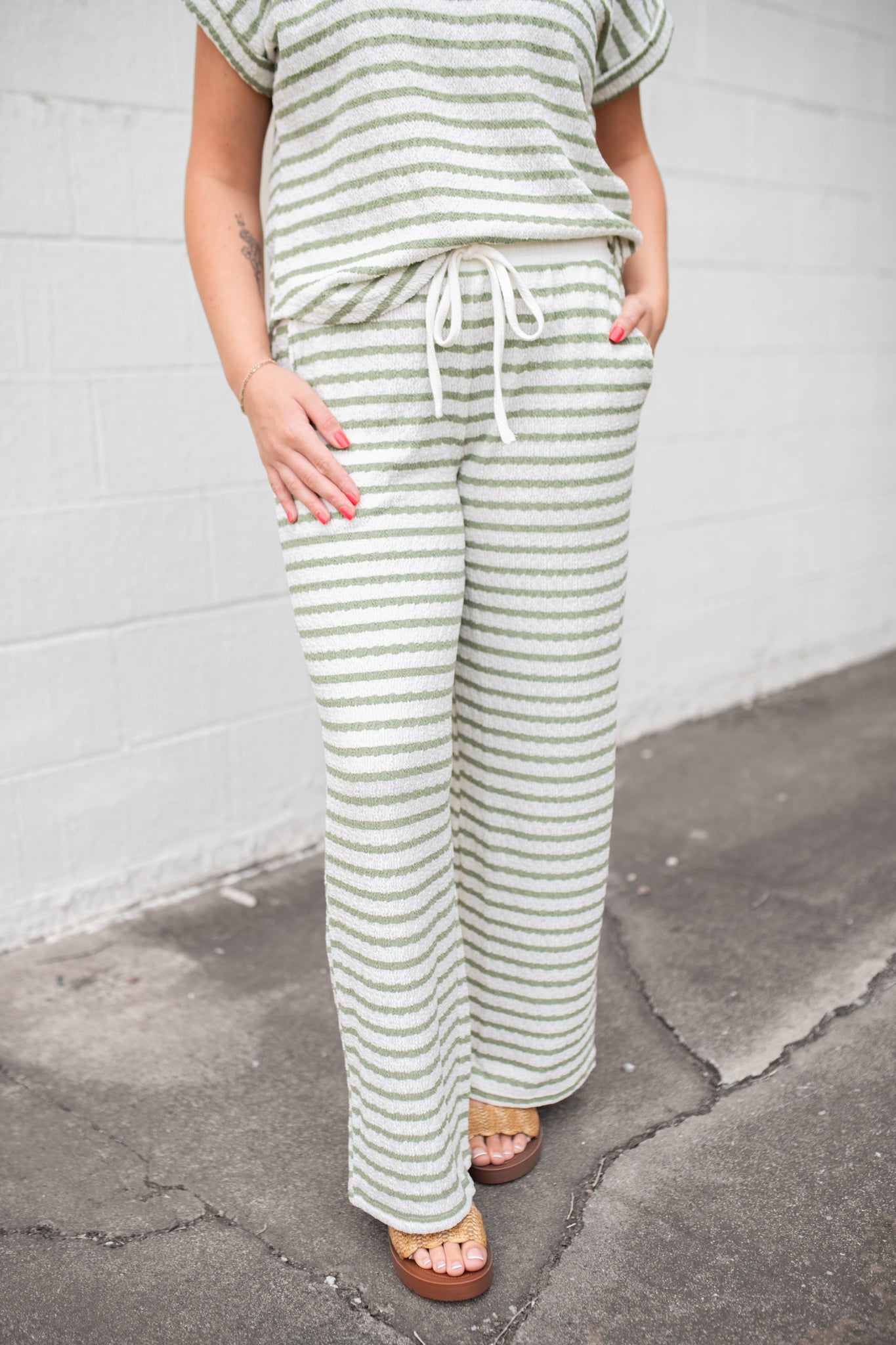 Textured Stripe Drawstring Wide Leg Pant Olive/White