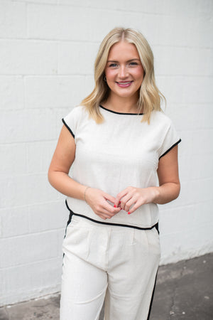 Contrast Trim SS Back Button Linen Top Natural