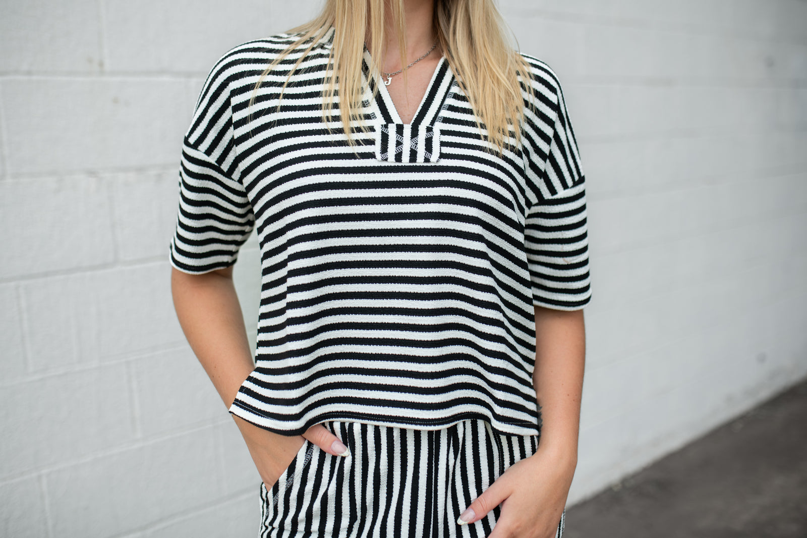 Stripe SS Drop Shoulder Boxy Knit Top Black
