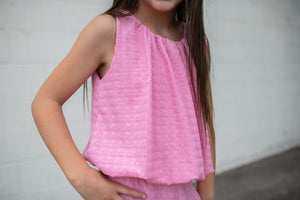 Curly Wrinkle Fabric Sleeveless Top Pink