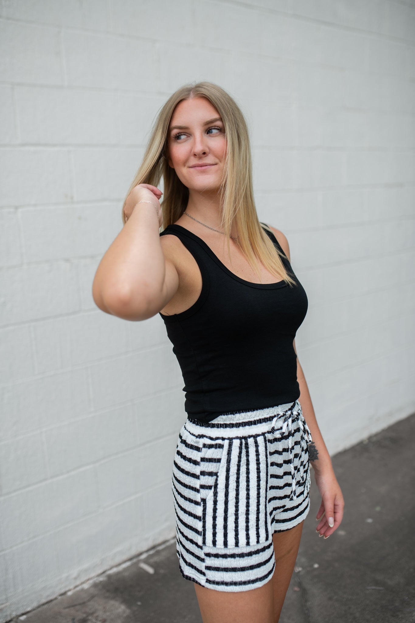 Textured Stripe Drawstring Knit Shorts Black/White