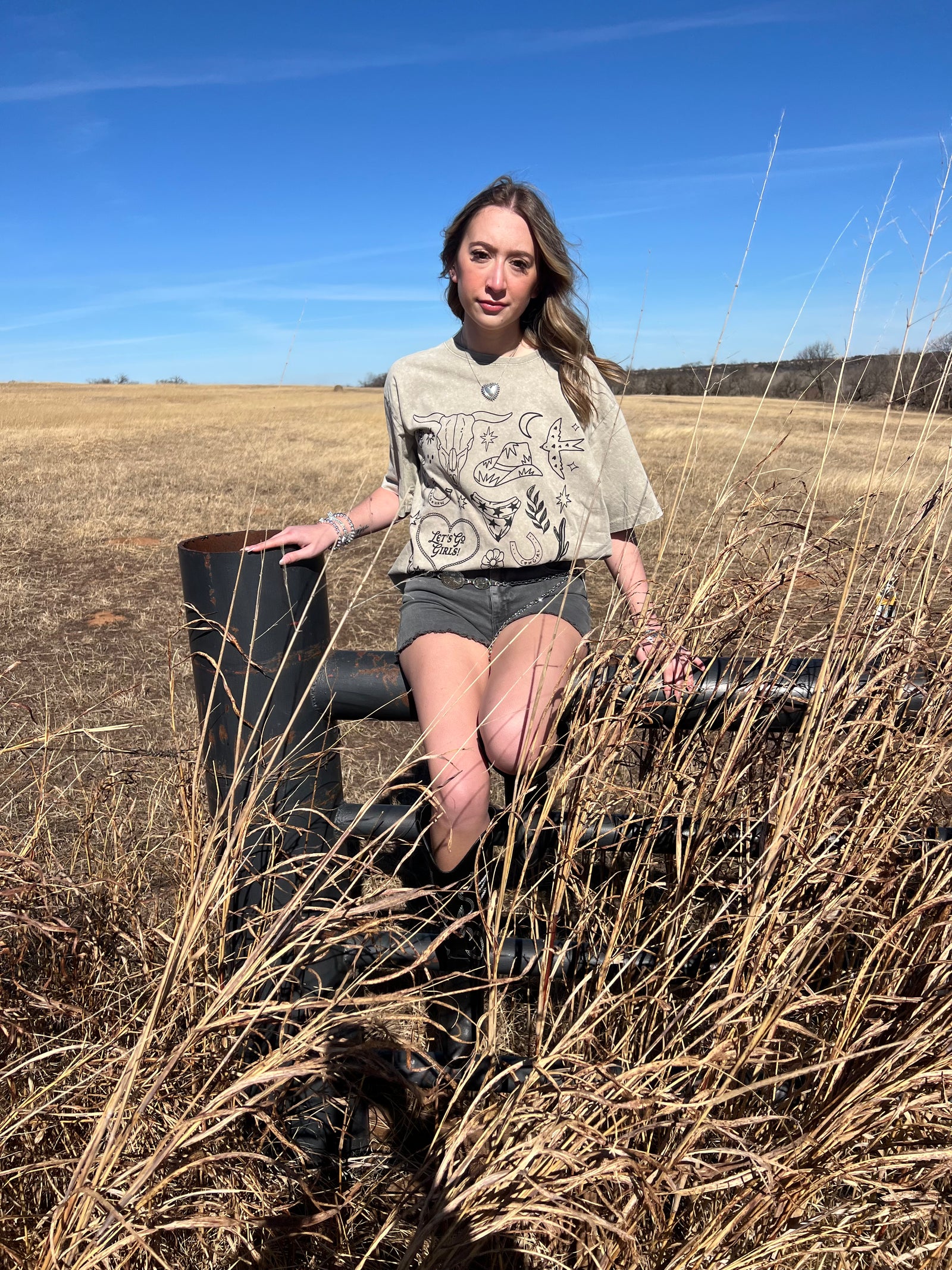 Washed Fray Cut Off Hem Shorts Ash Black