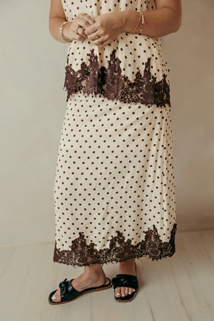 Spotted Romance Ecru Skirt With Lace At The Bottom