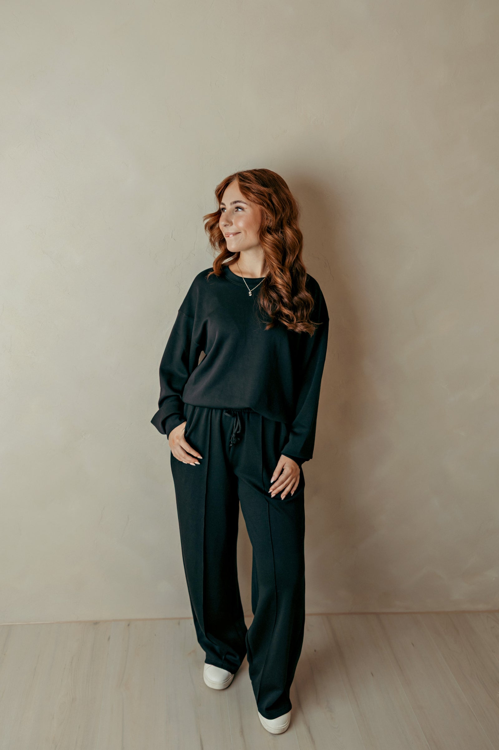 Black Crew Neck Sweatshirt