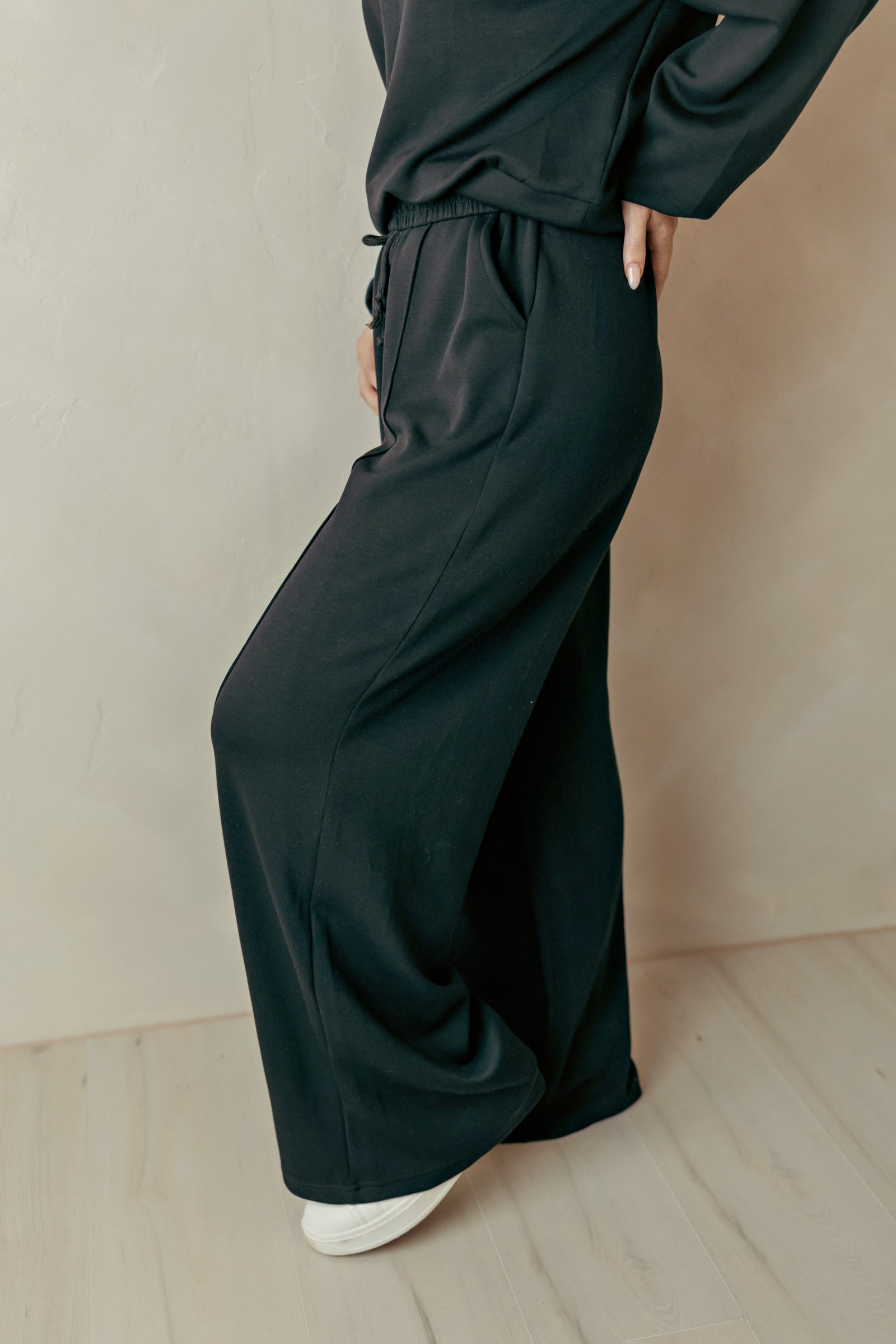 Black Drawstring Waist Pintuck Wide Leg Pant