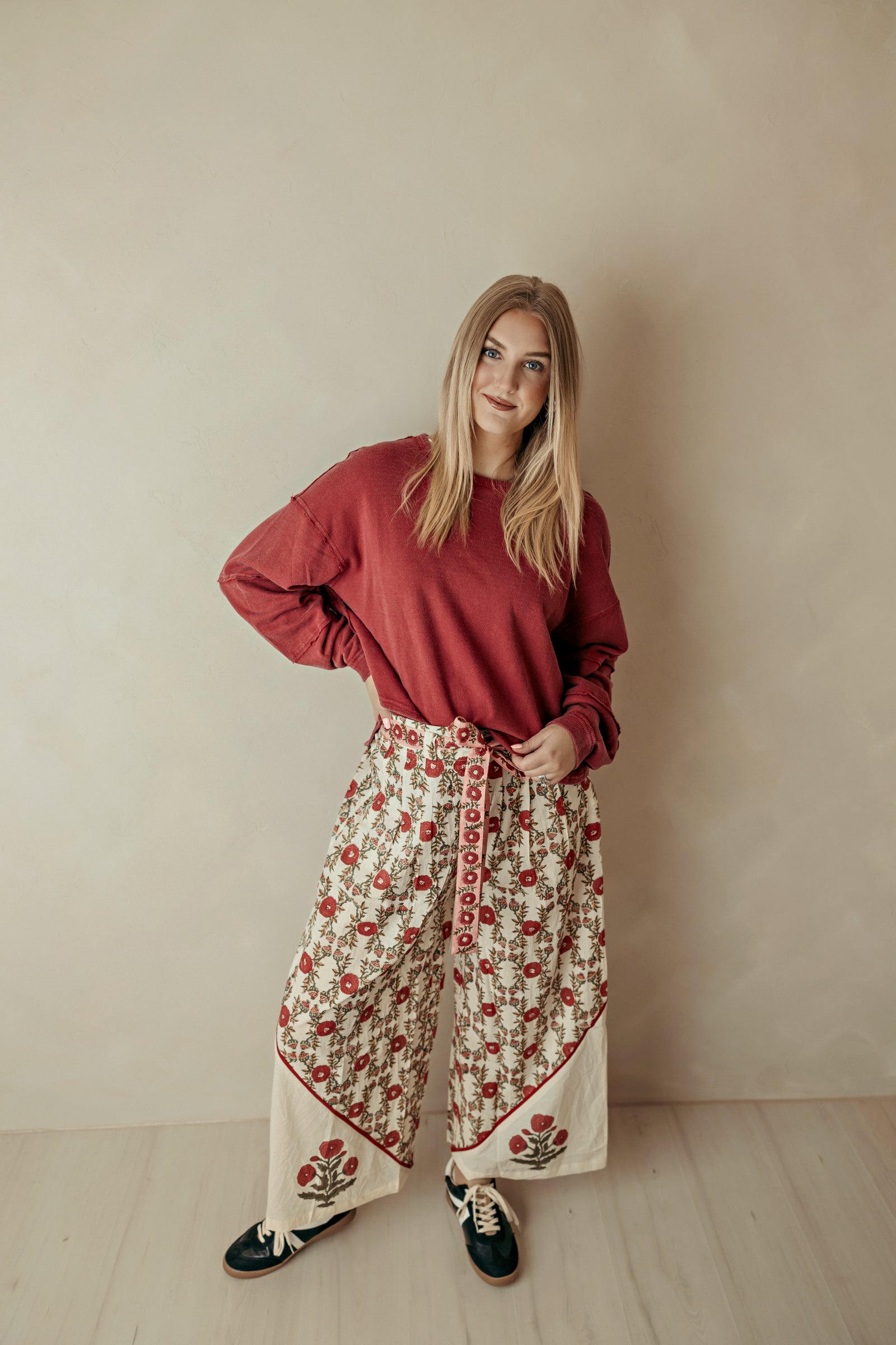 Floral Relaxed Fit Wide Leg Side Zip Pant