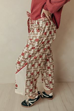 Floral Relaxed Fit Wide Leg Side Zip Pant