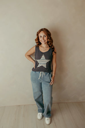 Round Neck Slim Fit Sleeveless Top Star Accent Charcoal