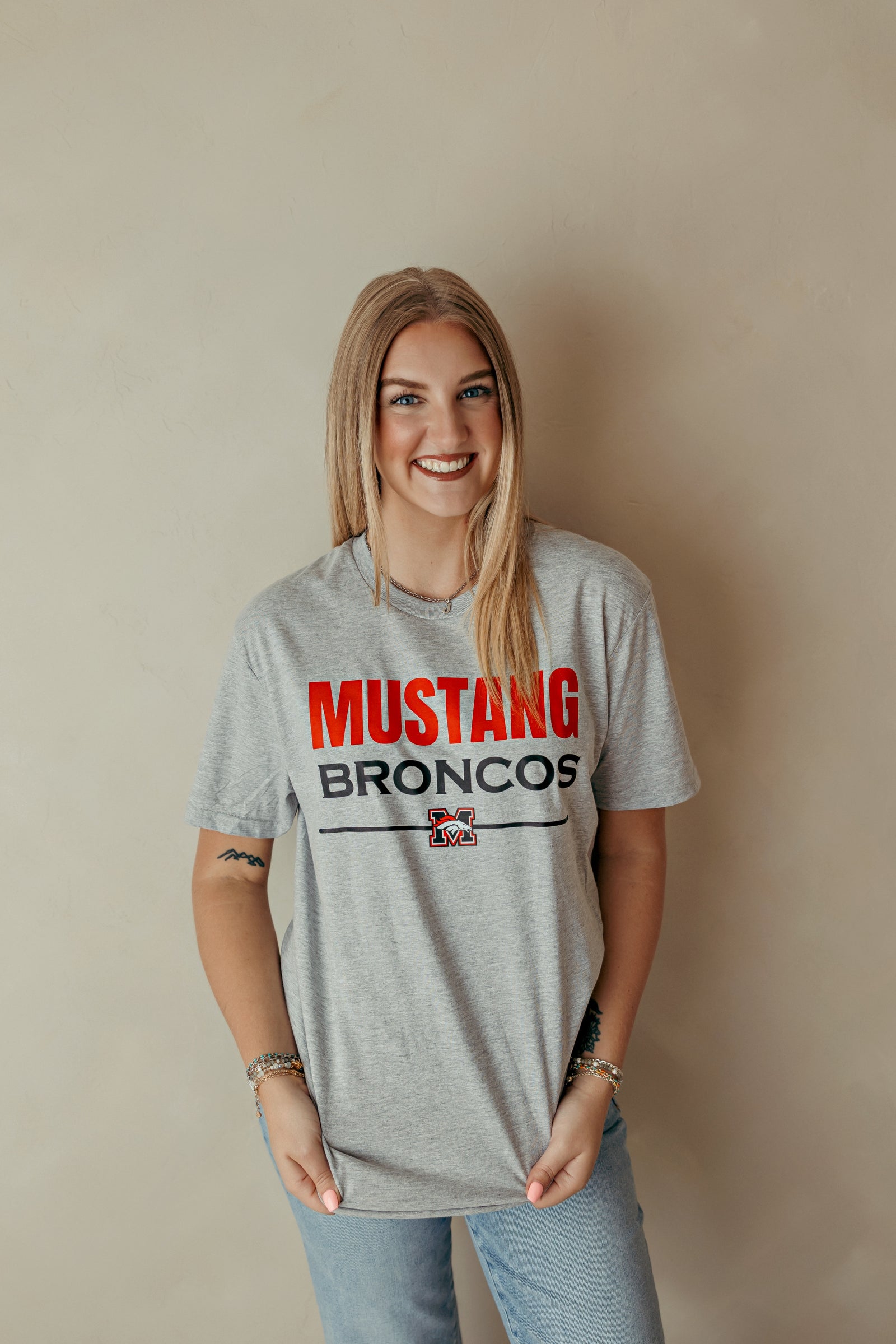 Adult Mustang Broncos Sports Gray Graphic Tee