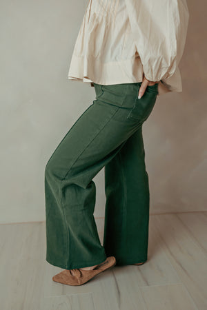 Hunter Green Cropped Pants