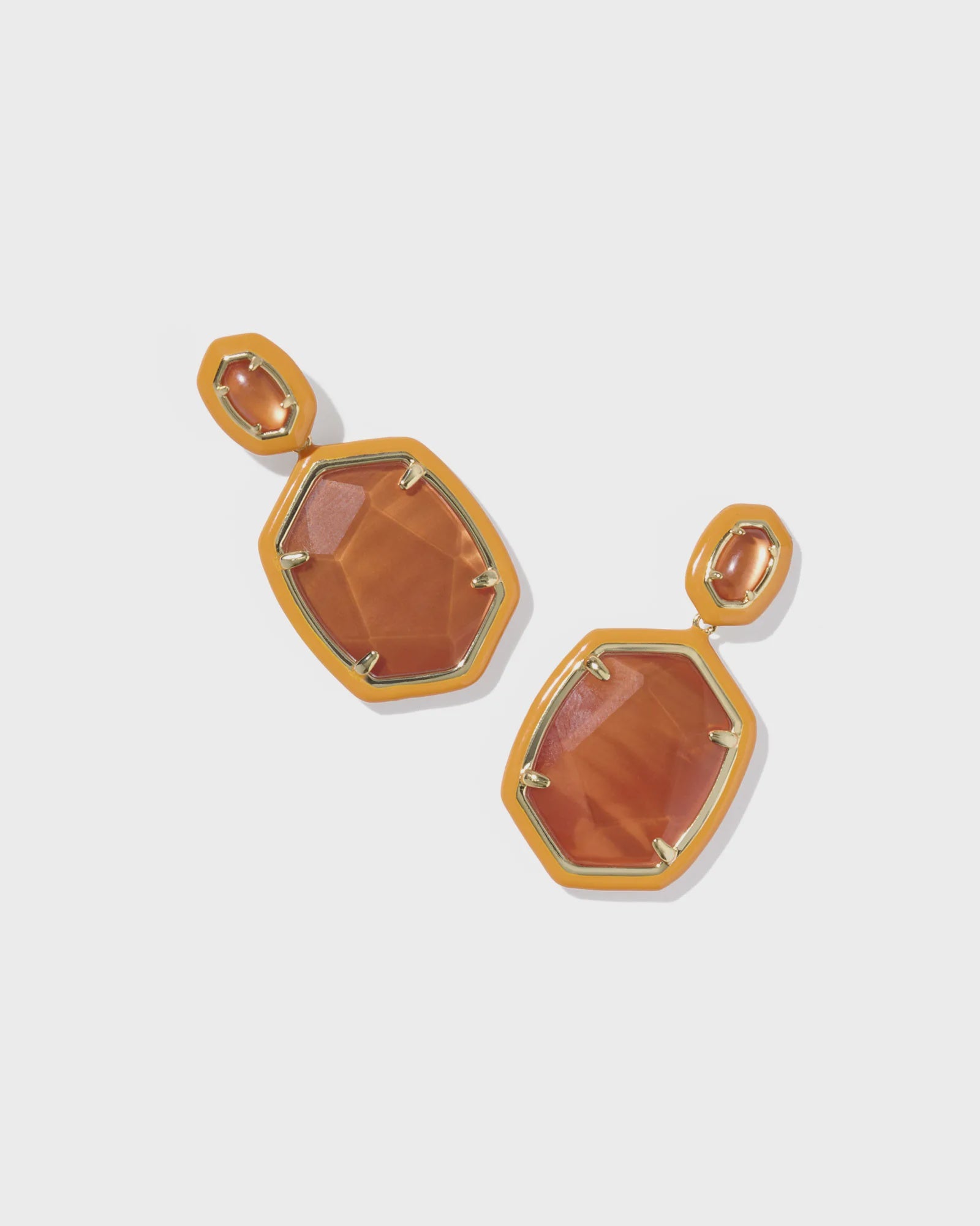 Daphne Enamel Frm Drop Earring Gold Papaya MOP