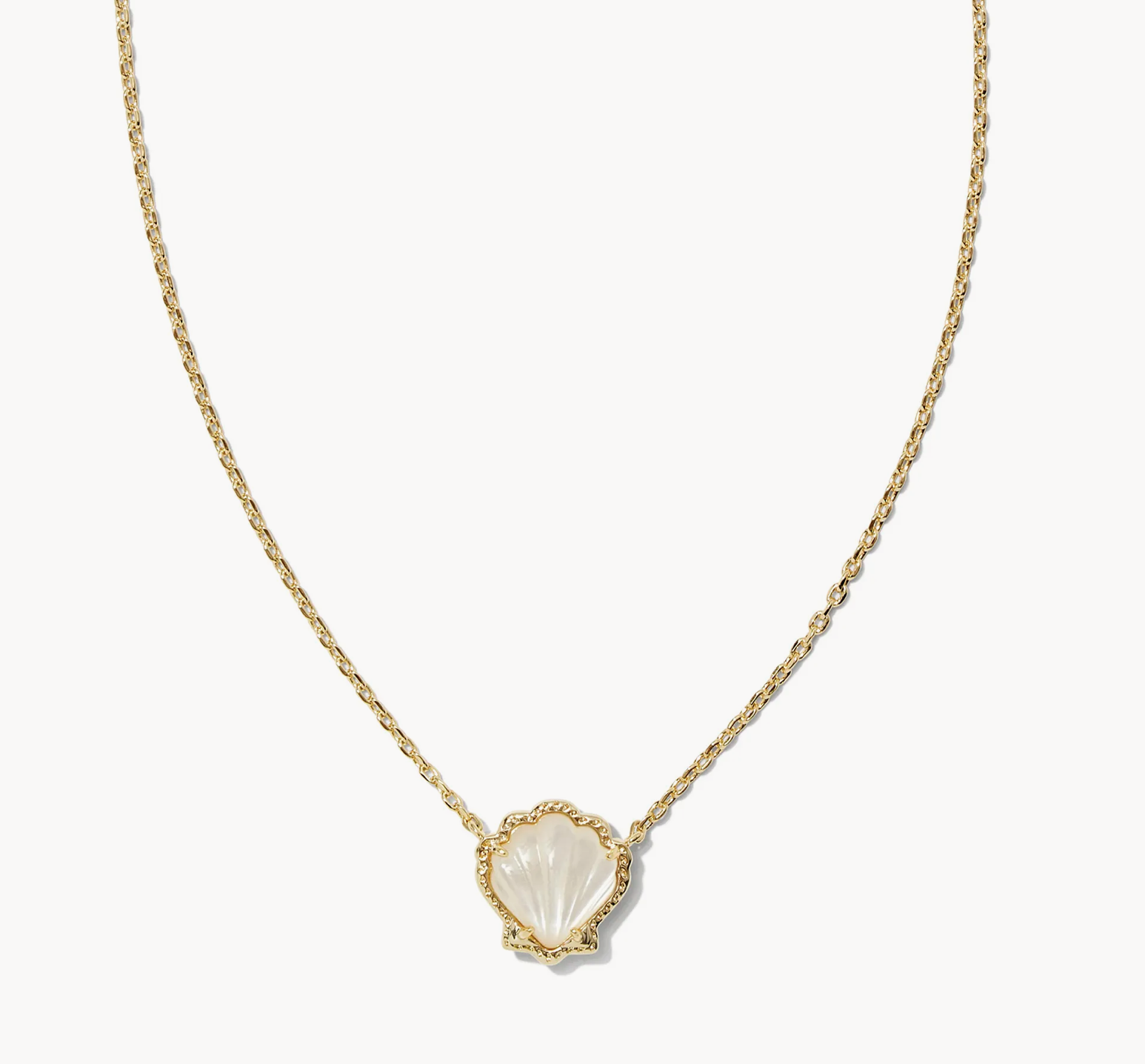 Brynne Shell Pendant Gold Ivory MOP