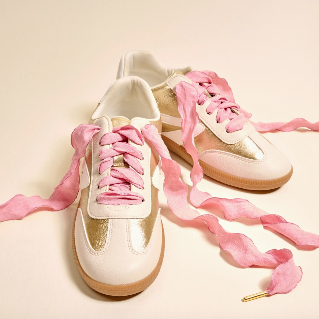 Step It Up Pink Shoe Laces
