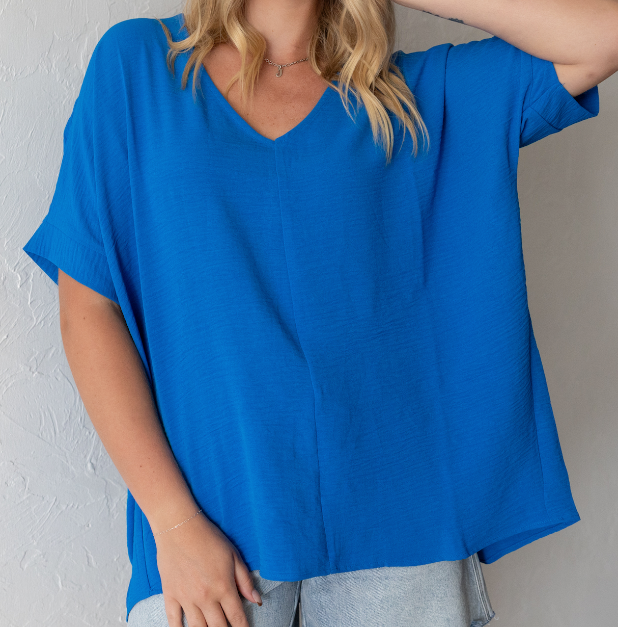 Ocean Blue Airflow V-Neck High Low Top