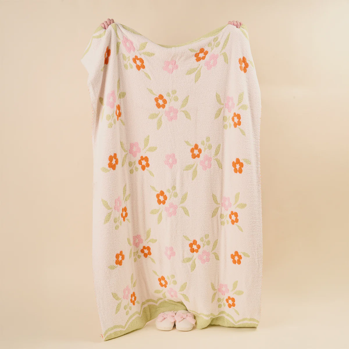 Cozy Dreams Luxe Blanket 51x70 Scalloped Floral Pink