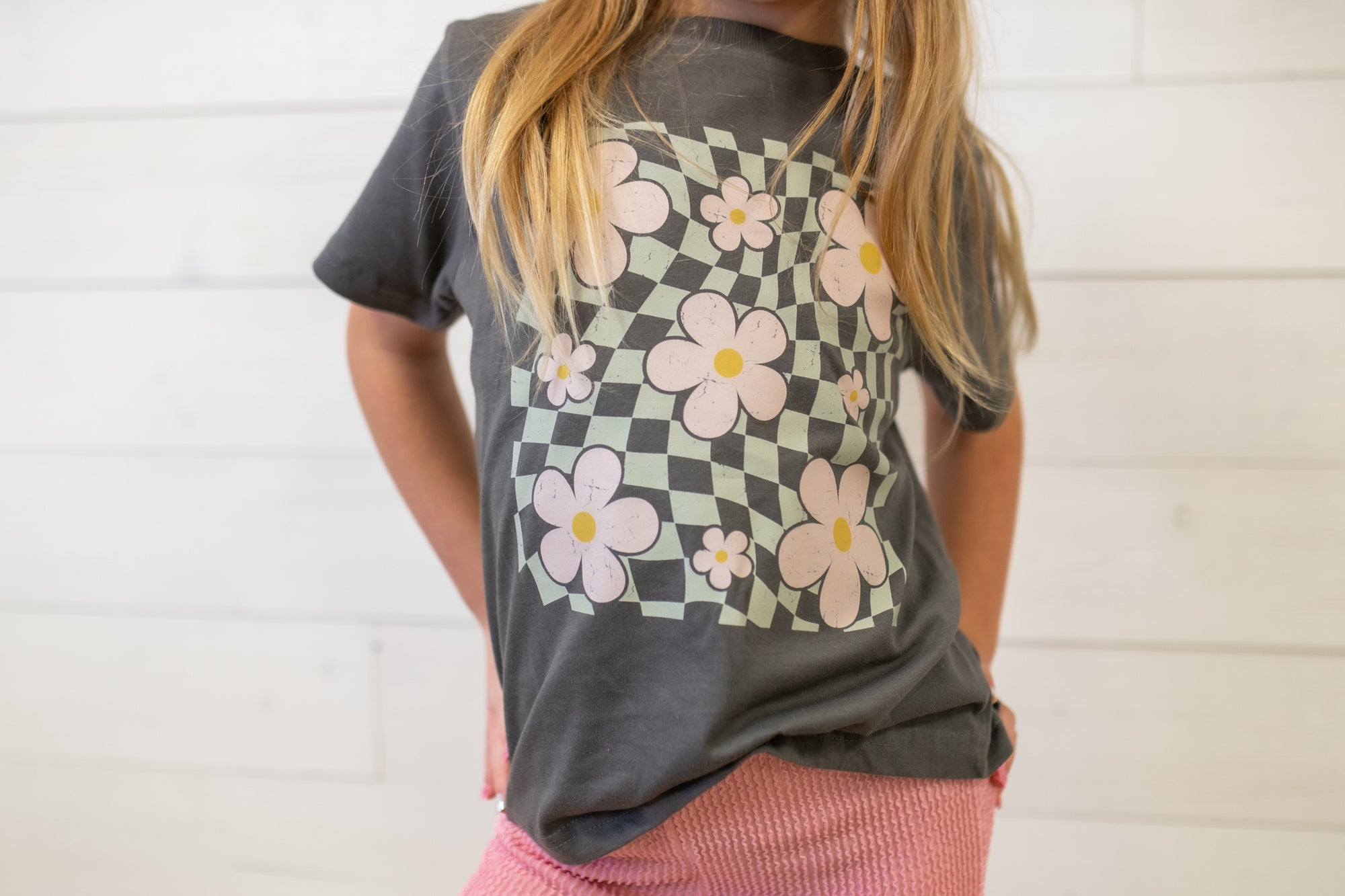 Girls Checkered Flower Graphic Tee-Grey