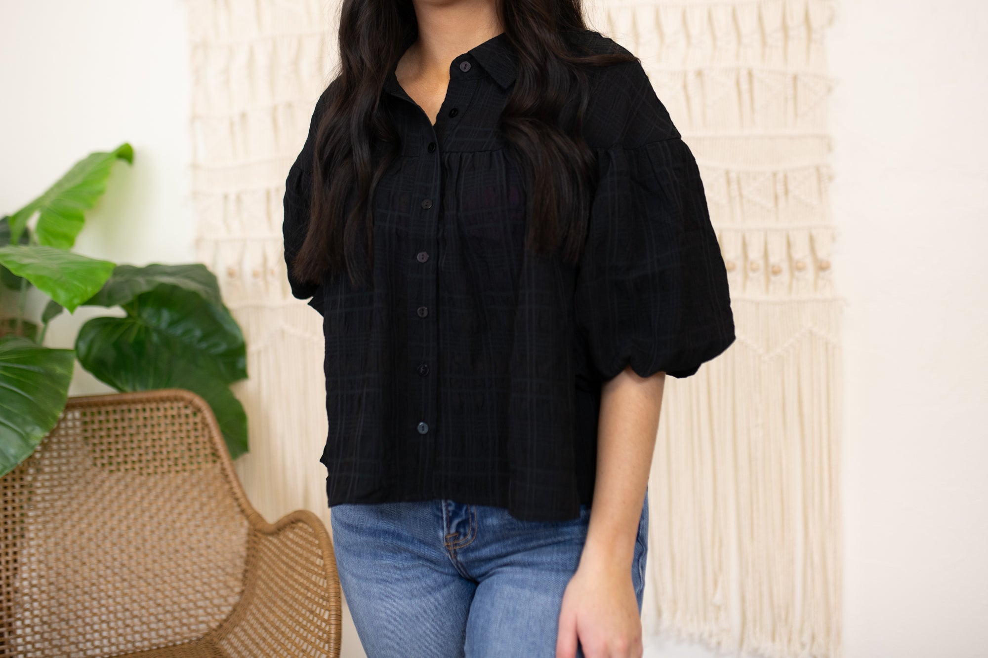 Black Striped Collar Shirt with Balloon Sleeves