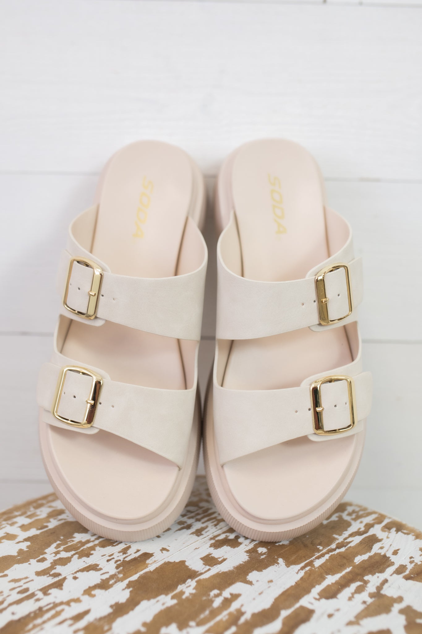 Soda Uberta Beige Sandal