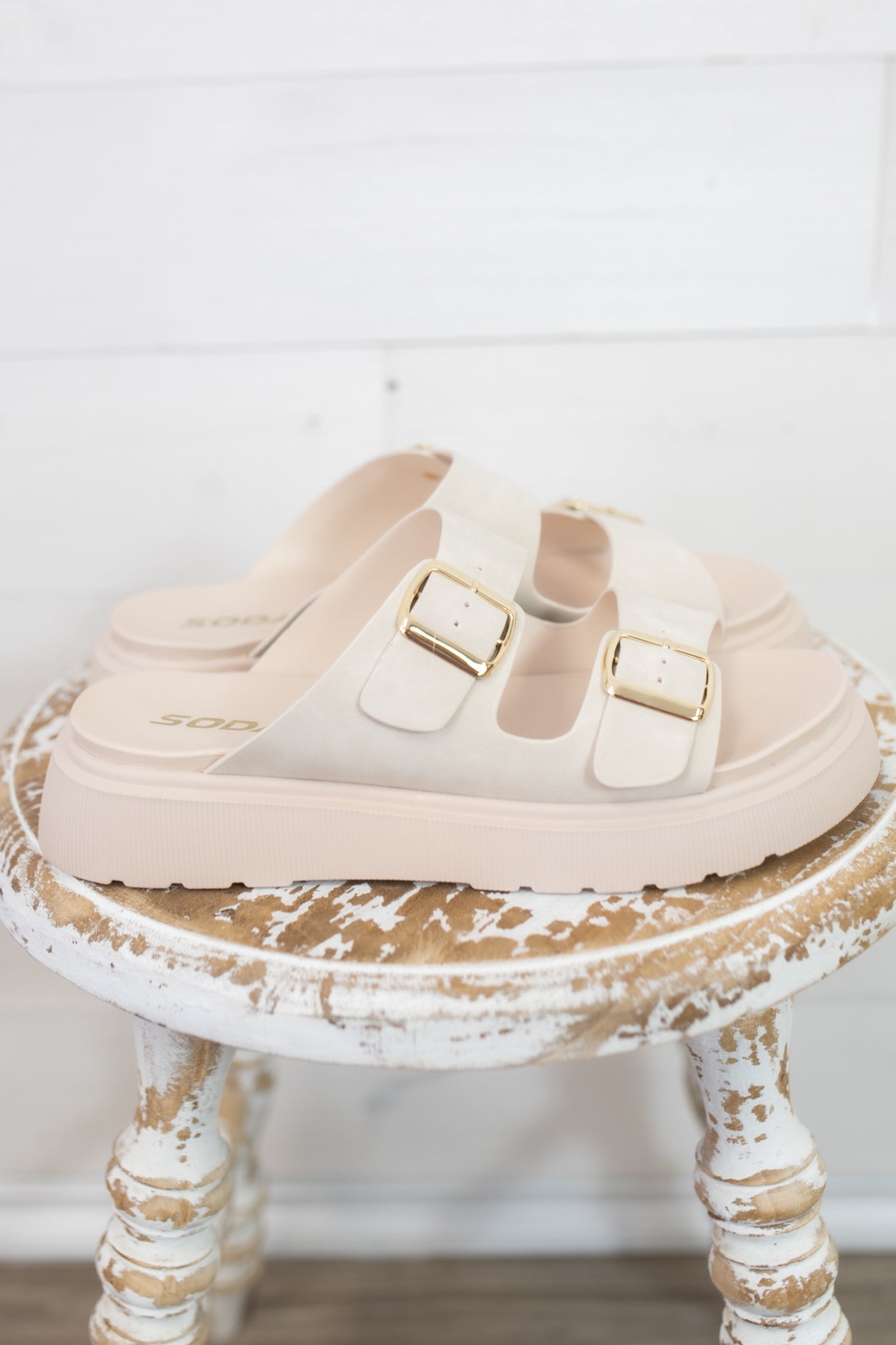 Soda Uberta Beige Sandal