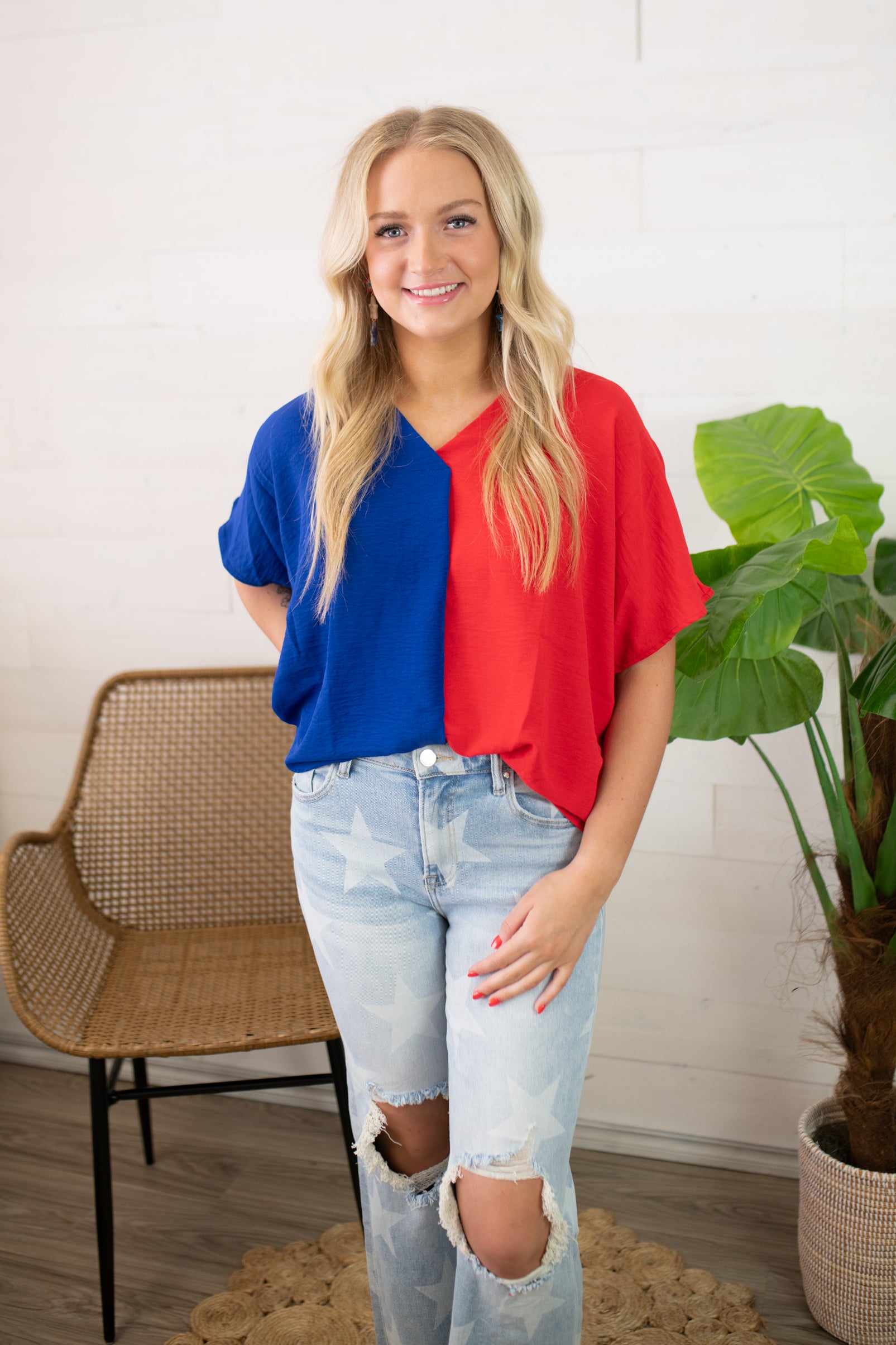 V-Neck Air Flow Color Block Top-Blue & Red