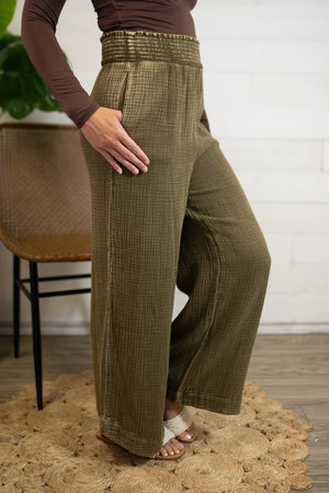 Smocked Waisted Mineral Washed Cotton Gauze Pants-Olive