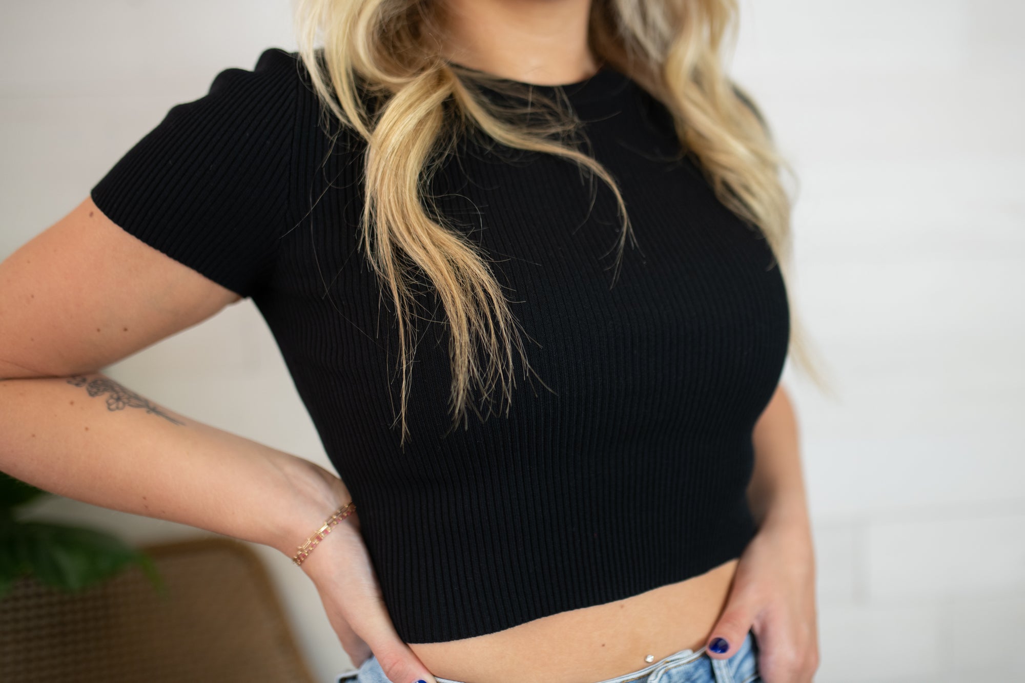 Ribbed SS Crop Top-Black