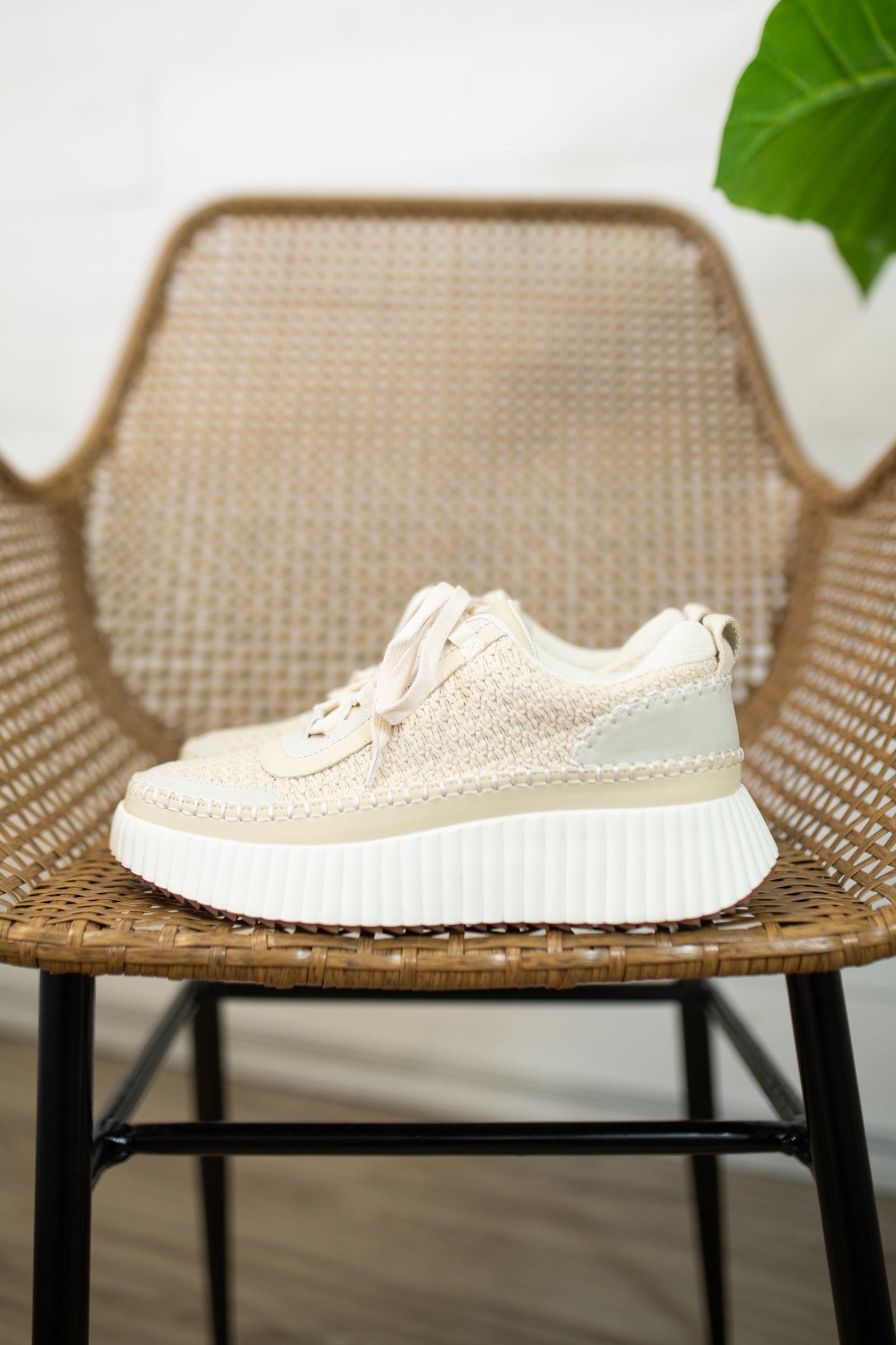 jelly pop Duchess Off White Crochet Sneaker