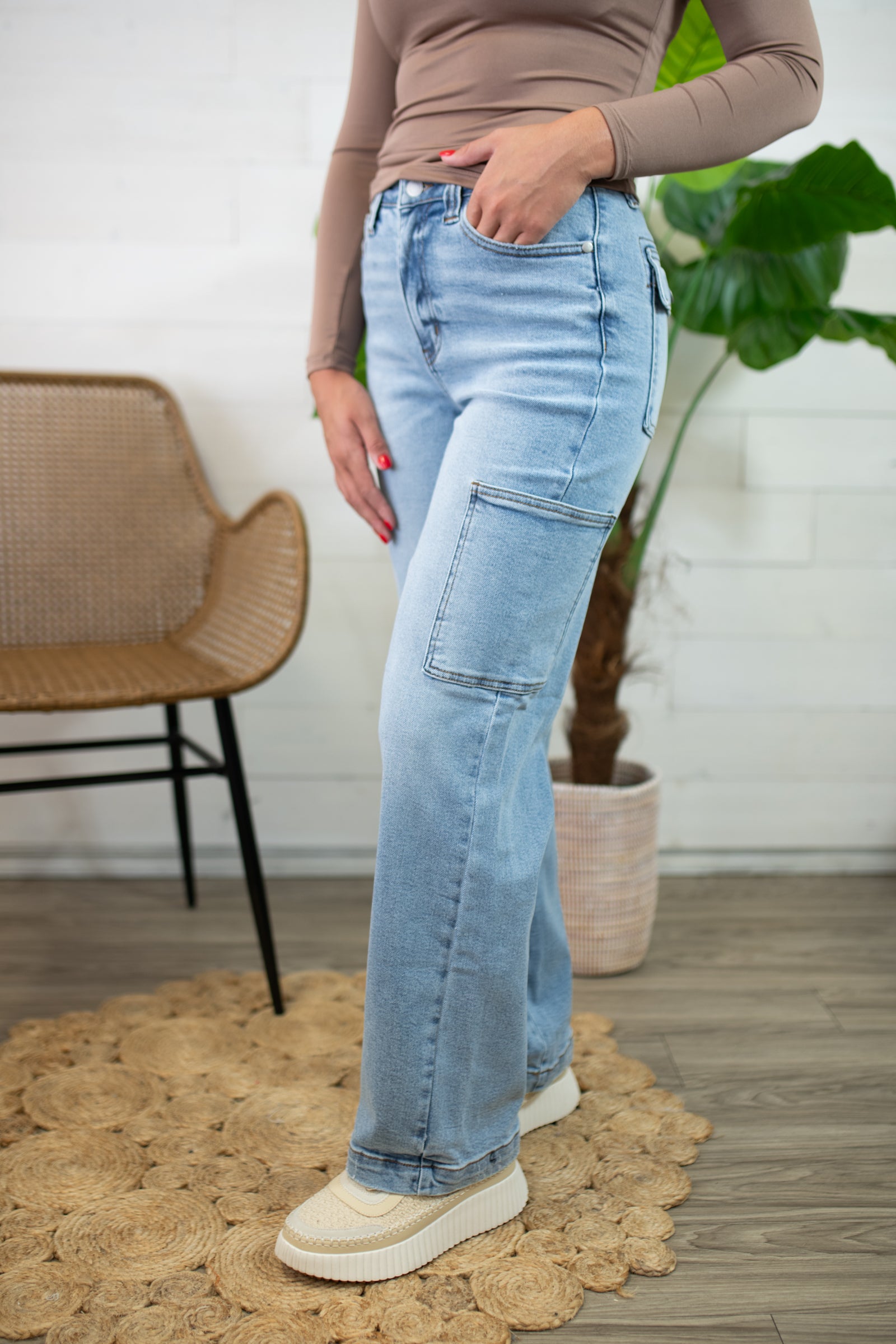 Melody HW Cargo Wide Jeans