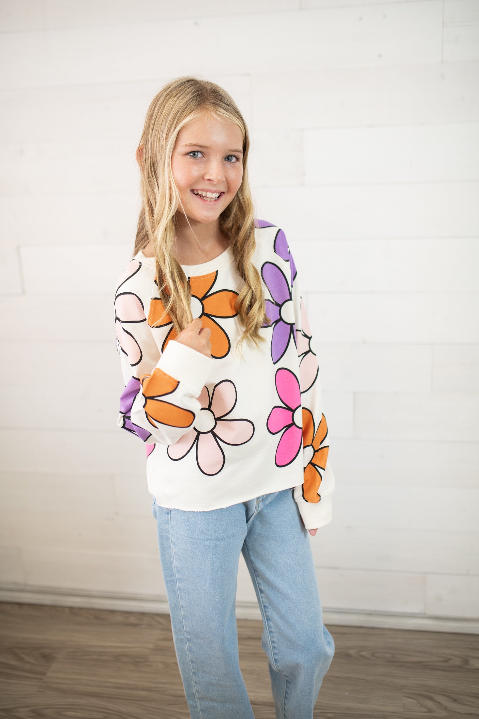 All Over Large Retro Flower Print Crop Sweatshirt